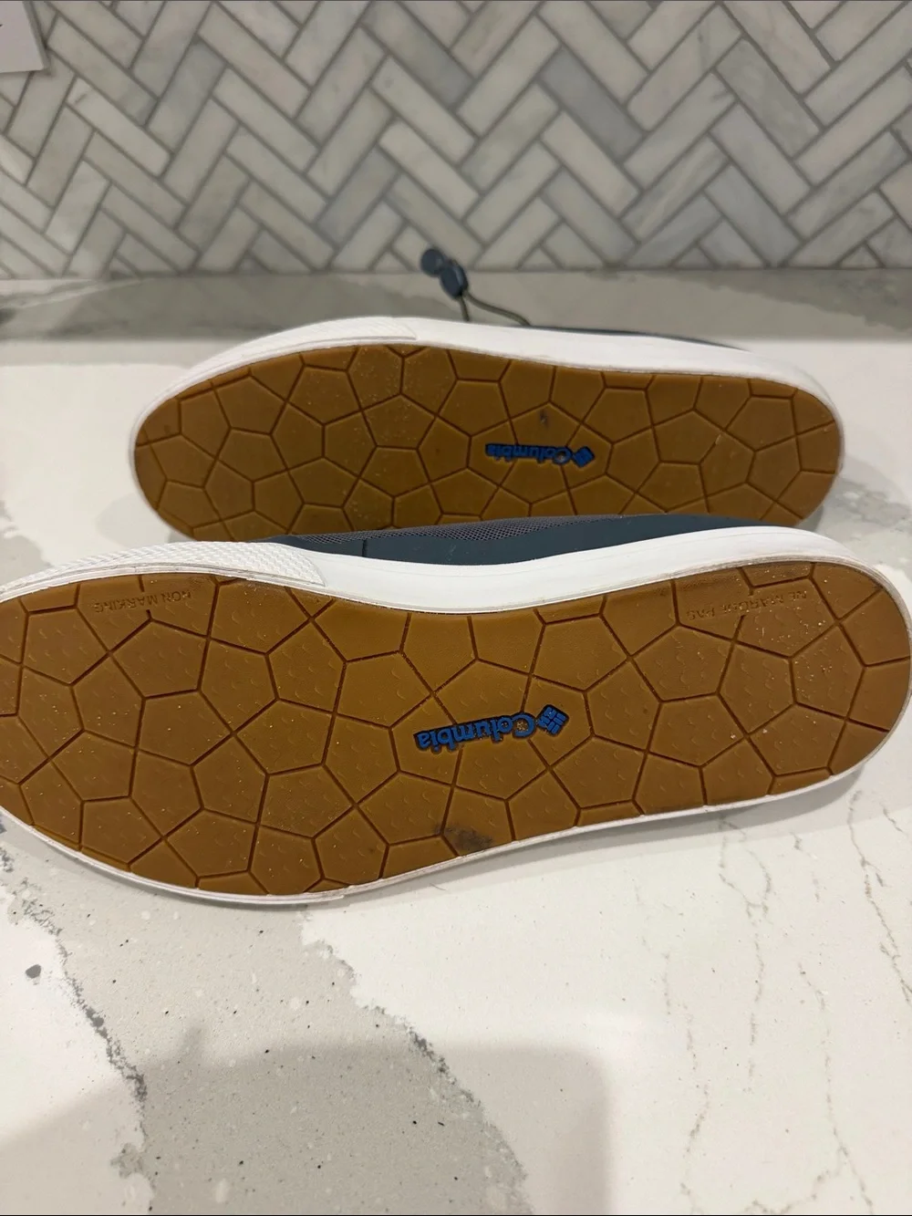 Columbia casual slip